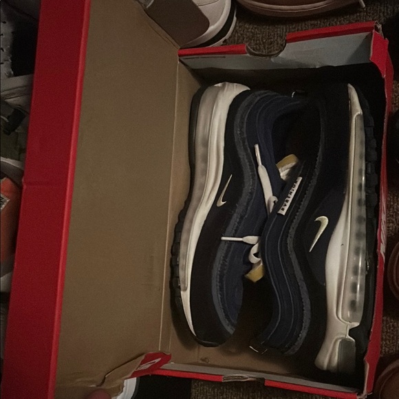 Nike Air Max Navy Blue and White Sneakers - Picture 1 of 4